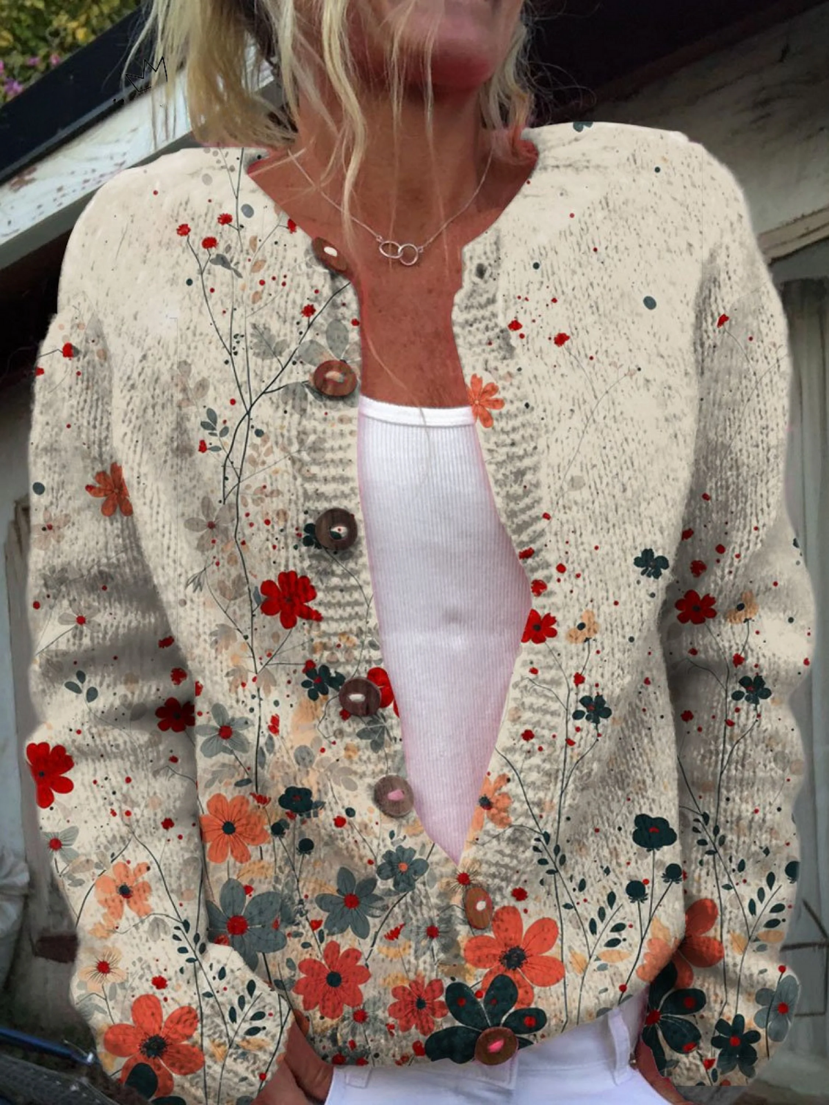 Saskia | Crème vest met rode bloemen